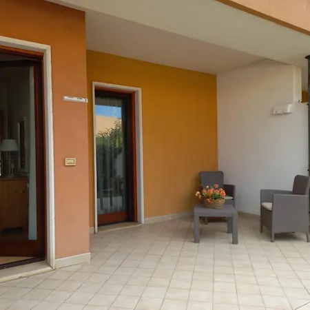 Villa House Of Poppies Brindisi